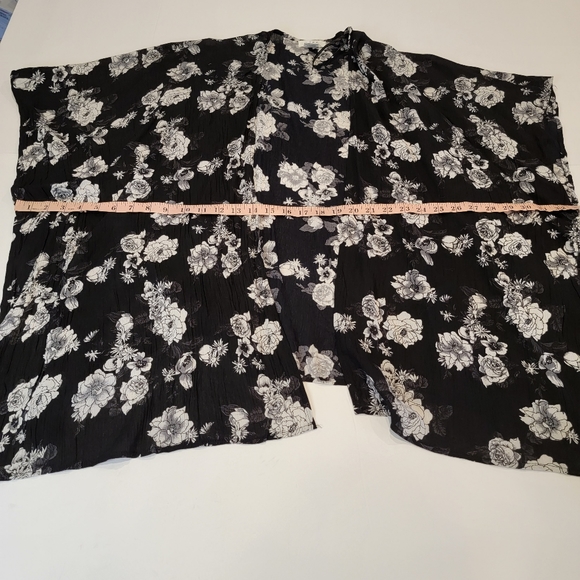 L.I.F.E Love is for Eternity Open Front Cardigan Poncho Black White M - Picture 13 of 15